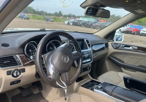 Mercedes-Benz GL cena 126000 przebieg: 230000, rok produkcji 2016 z Miechów małe 326